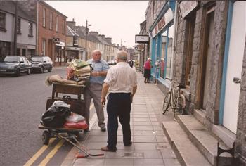 Billy Wood And Tommy Henderson setting up charity shop